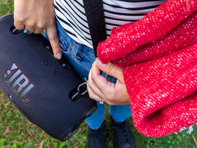 JBL Xtreme 4 Portable waterproof speaker with AURACAST, massive JBL Pro Sound and convenient shoulder strap